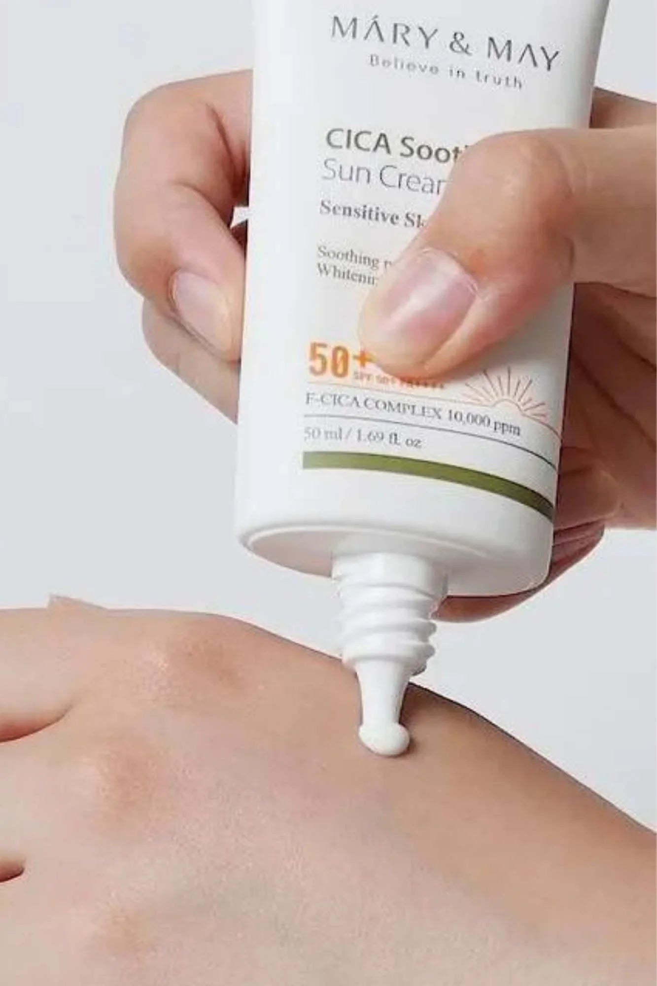 Mary&May CICA Soothing Sun Cream SPF50+ PA++++ - Αντιηλιακό με καταπραϋντικές ιδιότητες - Image 2